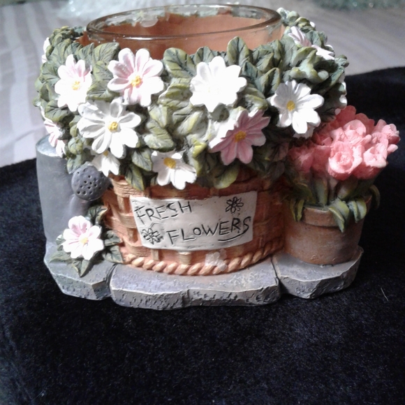 Retired Yankee Candle Votive Holder Flower Pot Basket Flowers